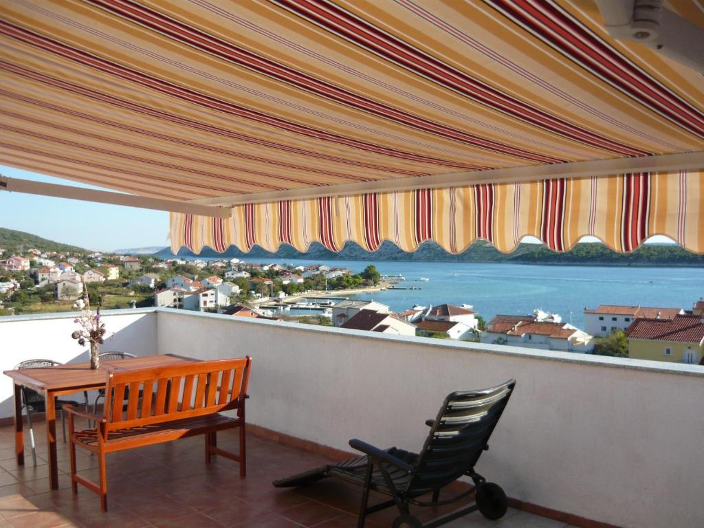 Apartments Dokovic Barbat na Rabu Bilik gambar